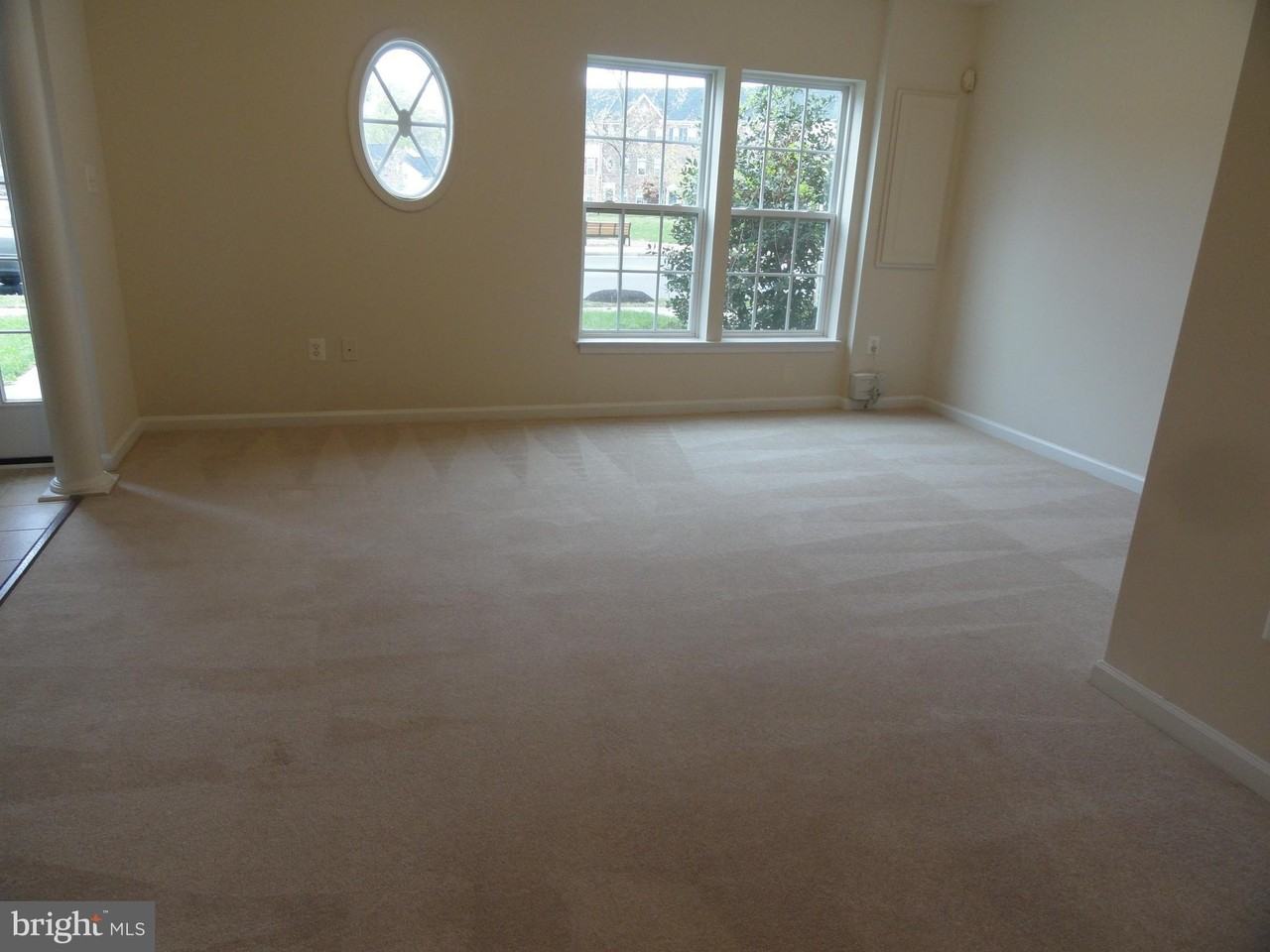 2711 Lucas Run Way - Photo 2 of 27
