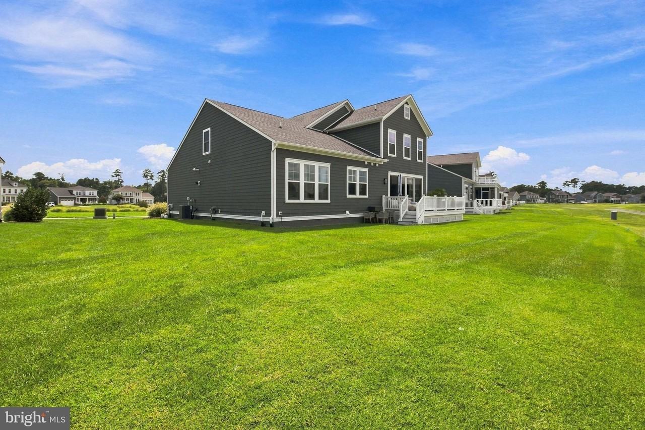 10125 Fast Colors Ln - Photo 5 of 50
