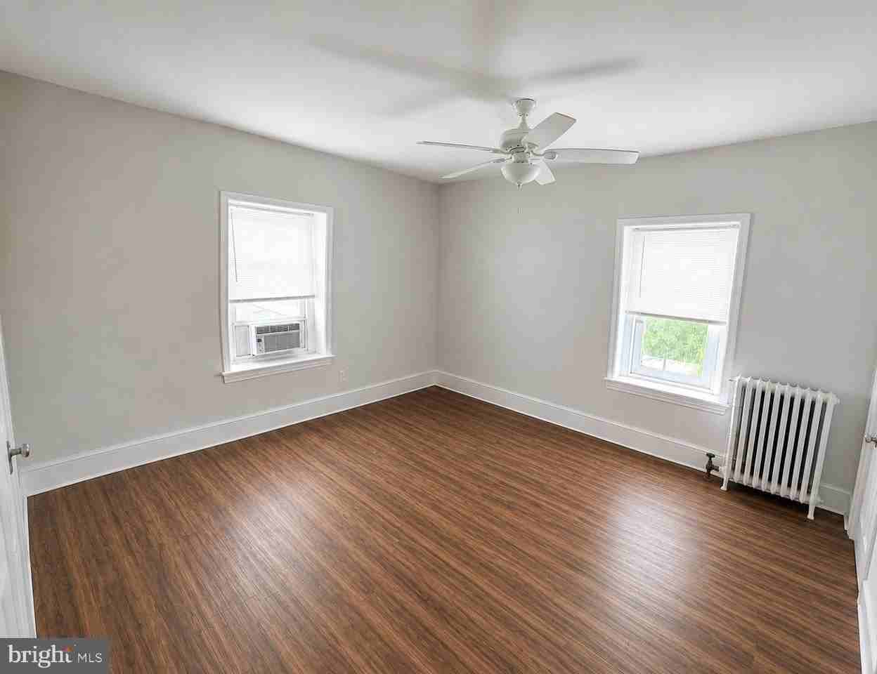 834 Centre Ave #3rdFL - Photo 2 of 6