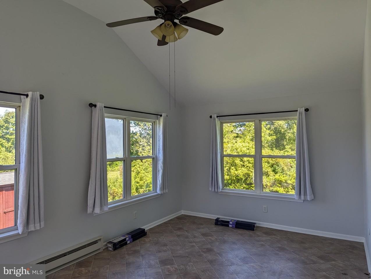 831 Church Rd - Photo 7 of 20