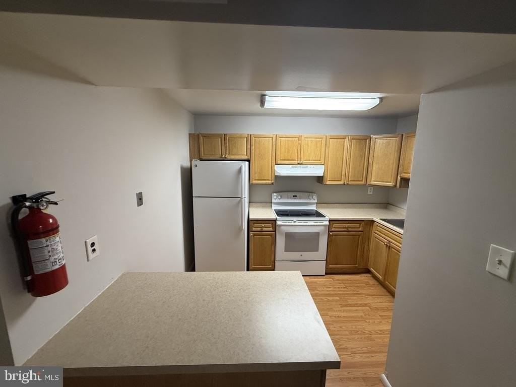 326 Saybrook Ln - Photo 5 of 17