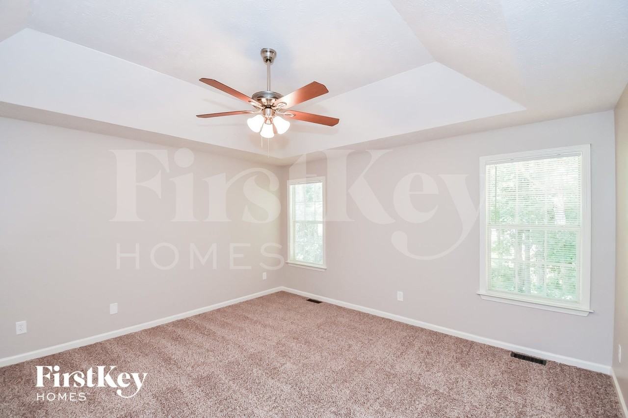 414 Princeton Dr - Photo 6 of 15