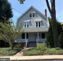 210 Grayling Ave - Photo 1 of 1