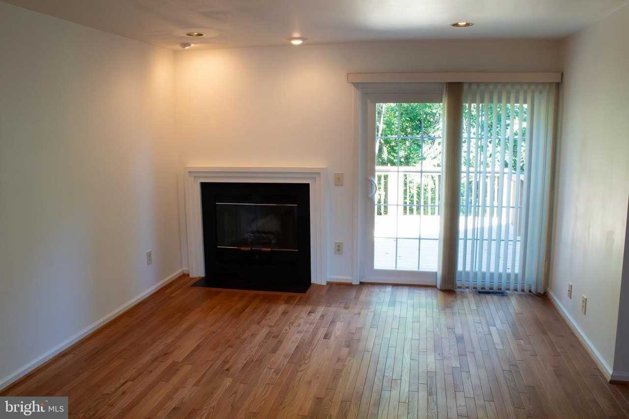 432 Country Club Dr - Photo 6 of 17