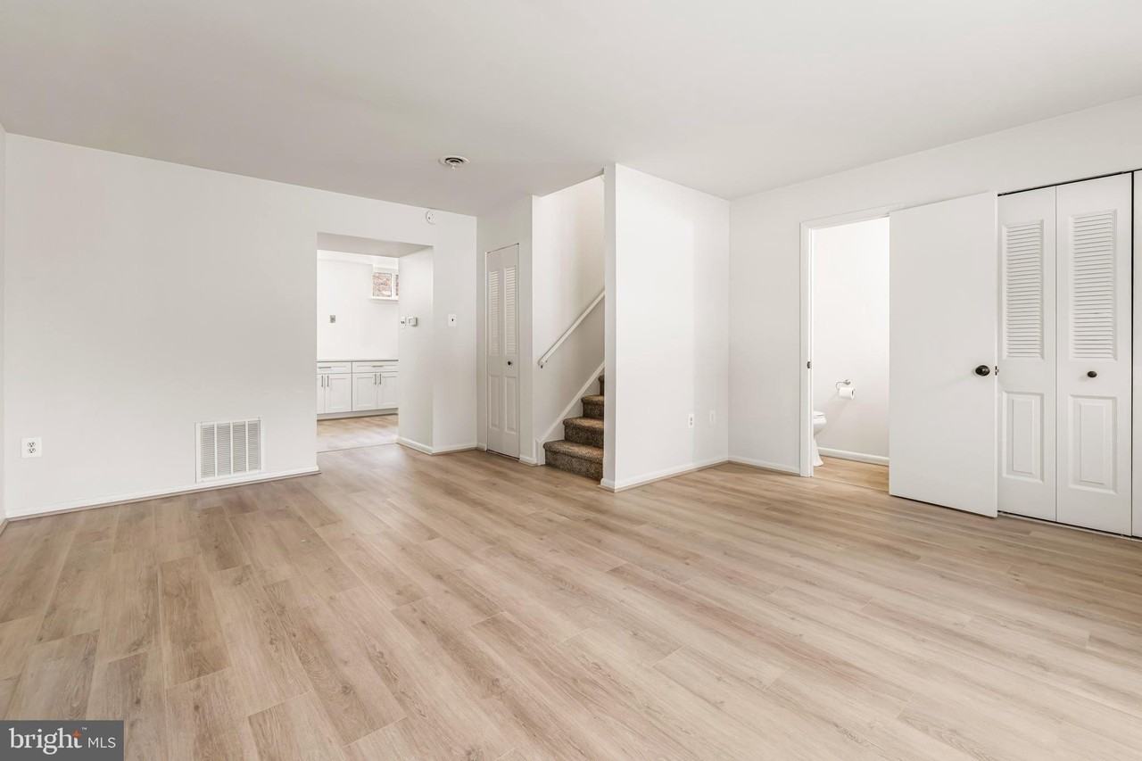 515 N York Rd #2E - Photo 2 of 30