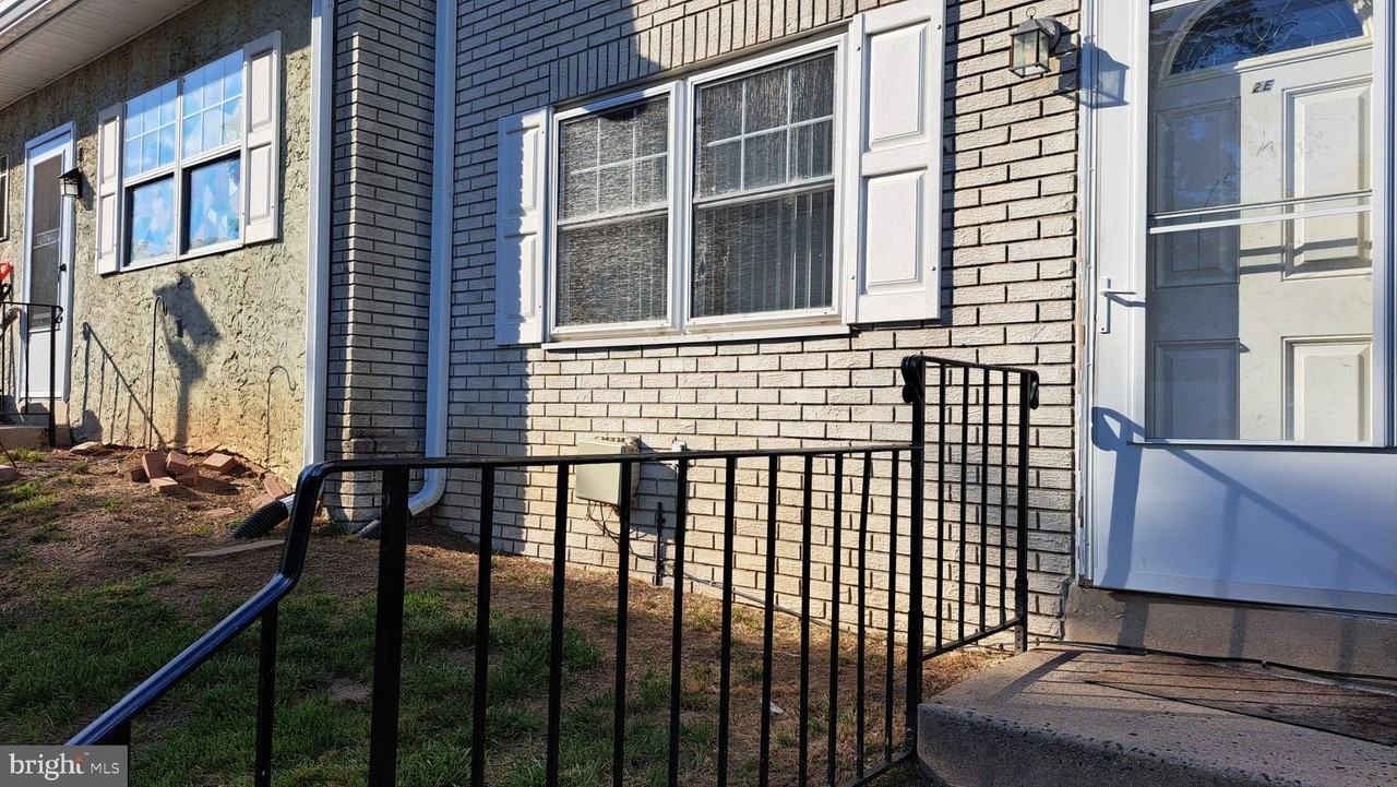 515 N York Rd #2E