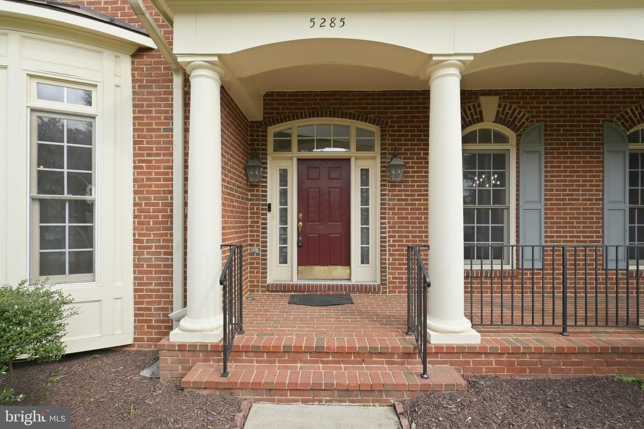 5285 Meadow Estates Dr - Photo 4 of 50