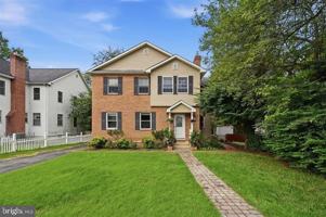 featured image of 2918 Monroe Pl