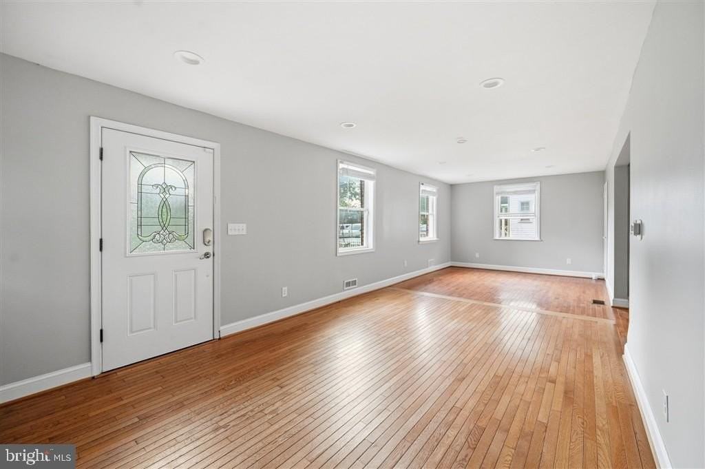 2918 Monroe Pl - Photo 2 of 50