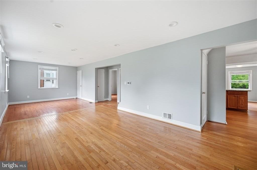 2918 Monroe Pl - Photo 3 of 50