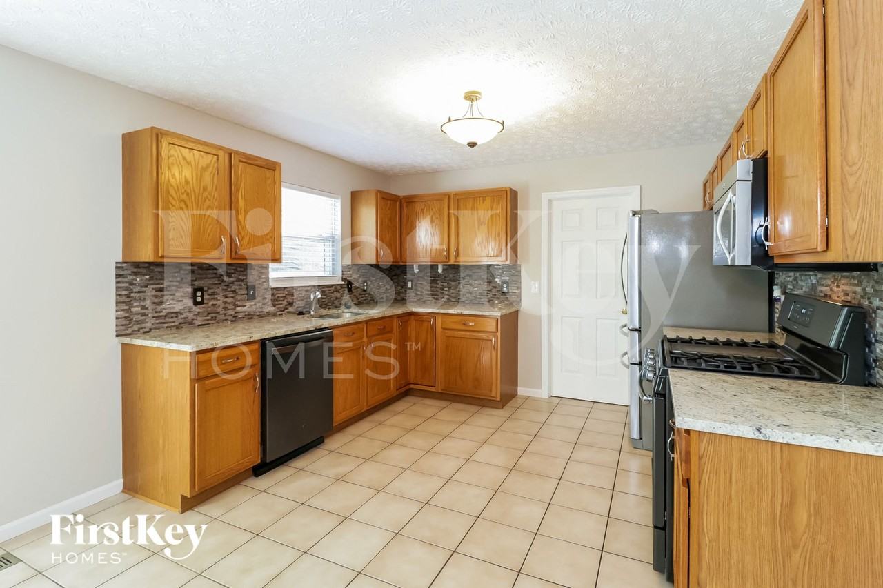 2 Pebblestone Ct - Photo 6 of 15