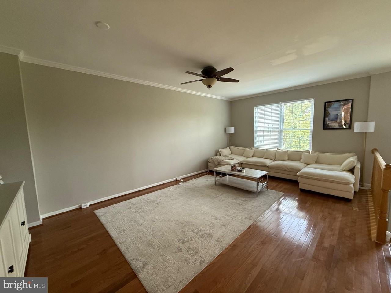 20121 Hardwood Ter - Photo 3 of 8