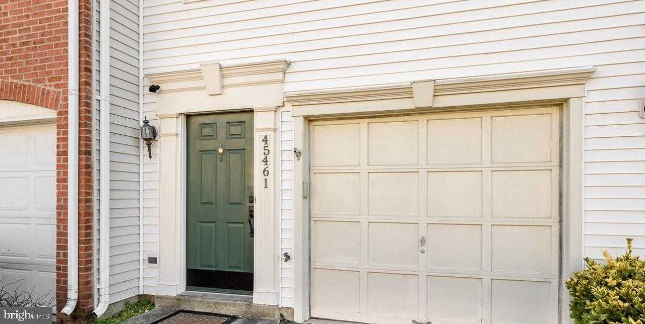 45461 Bluemont Junction Sq - Photo 2 of 20