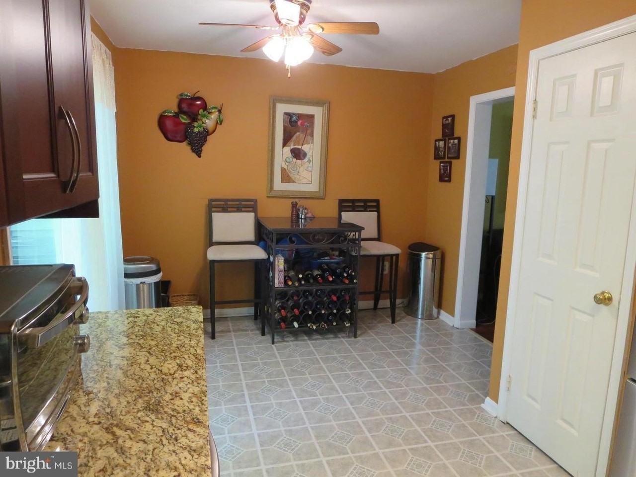 4244 Jonathan Ct - Photo 4 of 17