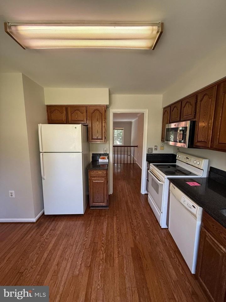 12413 Eden Ln - Photo 2 of 32
