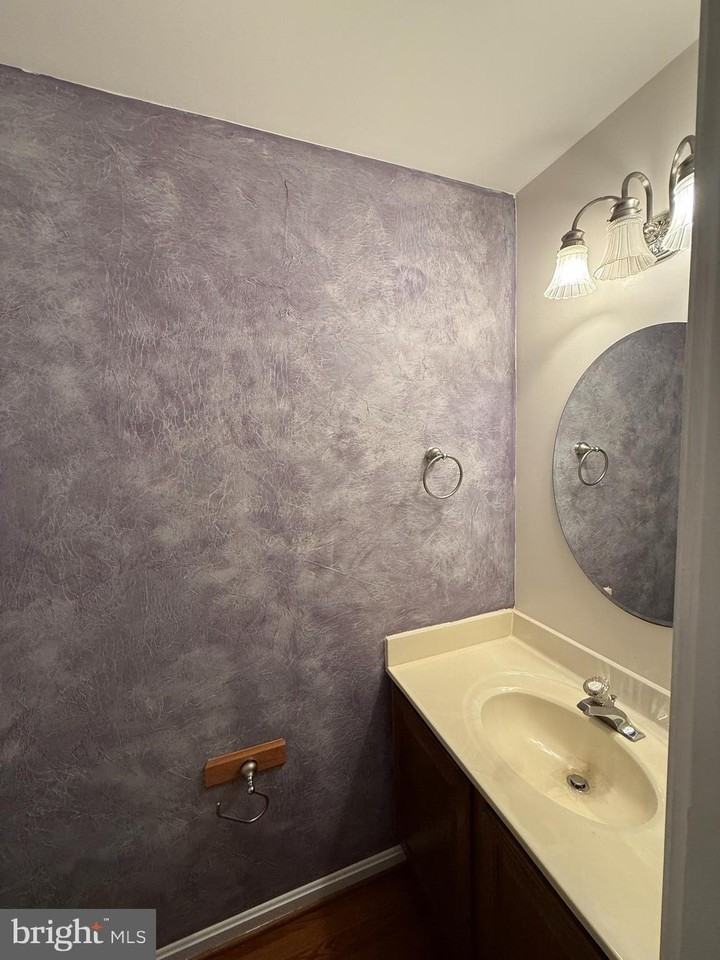 12413 Eden Ln - Photo 3 of 32