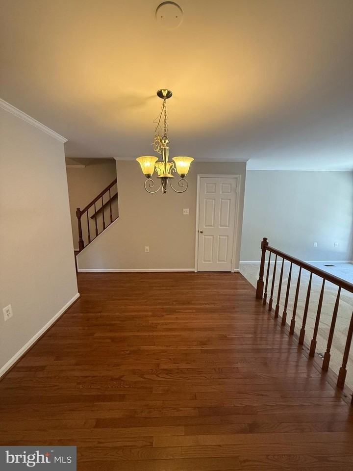 12413 Eden Ln - Photo 5 of 32