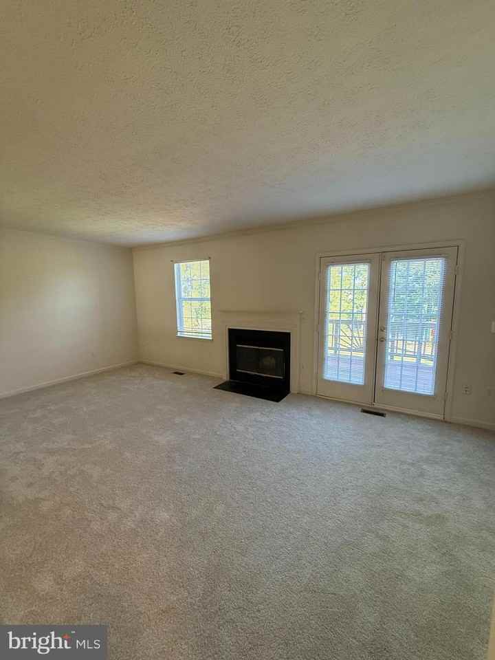 105 W Park Dr - Photo 6 of 21