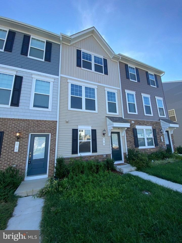 58 Coolidge Ave - Photo 3 of 30