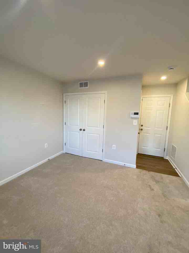 58 Coolidge Ave - Photo 4 of 30