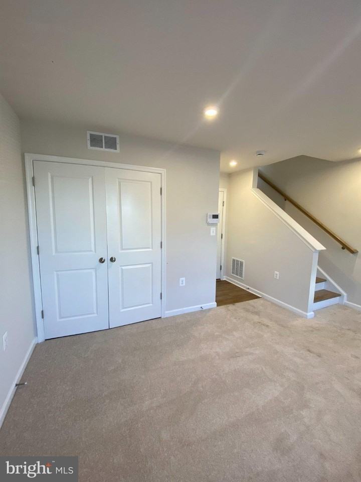 58 Coolidge Ave - Photo 5 of 30