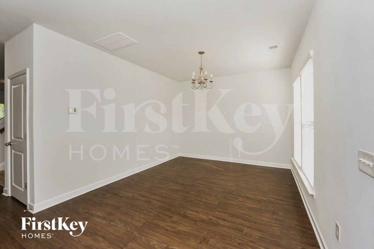 148 Cypress Plantation Rd - Photo 5 of 15