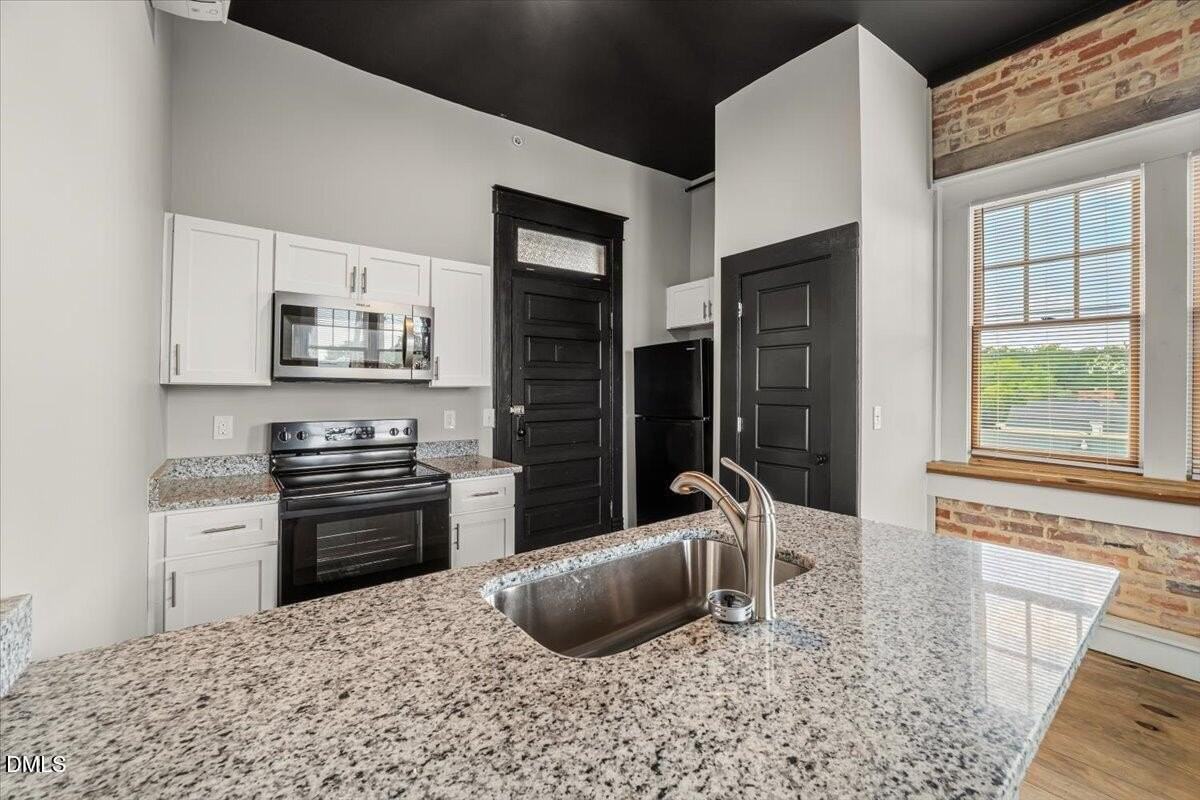 202 S Main St #211 - Photo 3 of 10