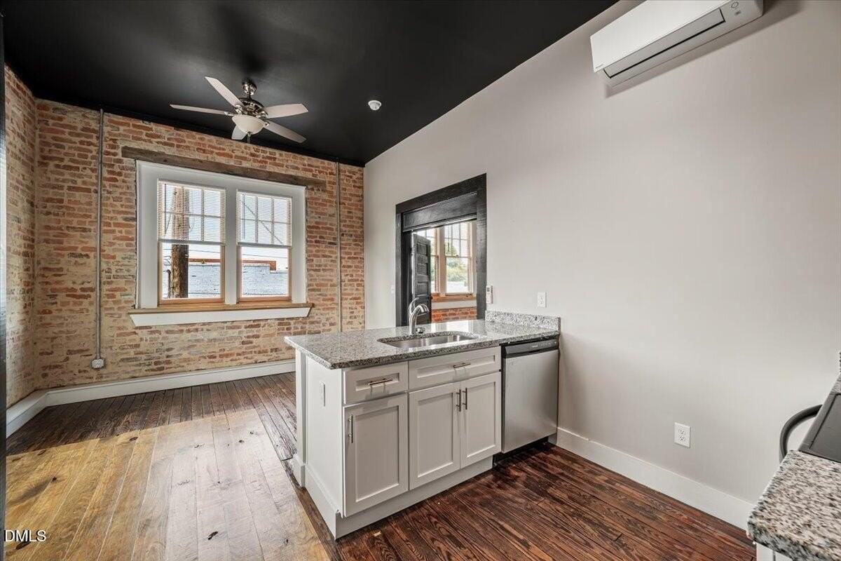 202 S Main St #211 - Photo 4 of 10