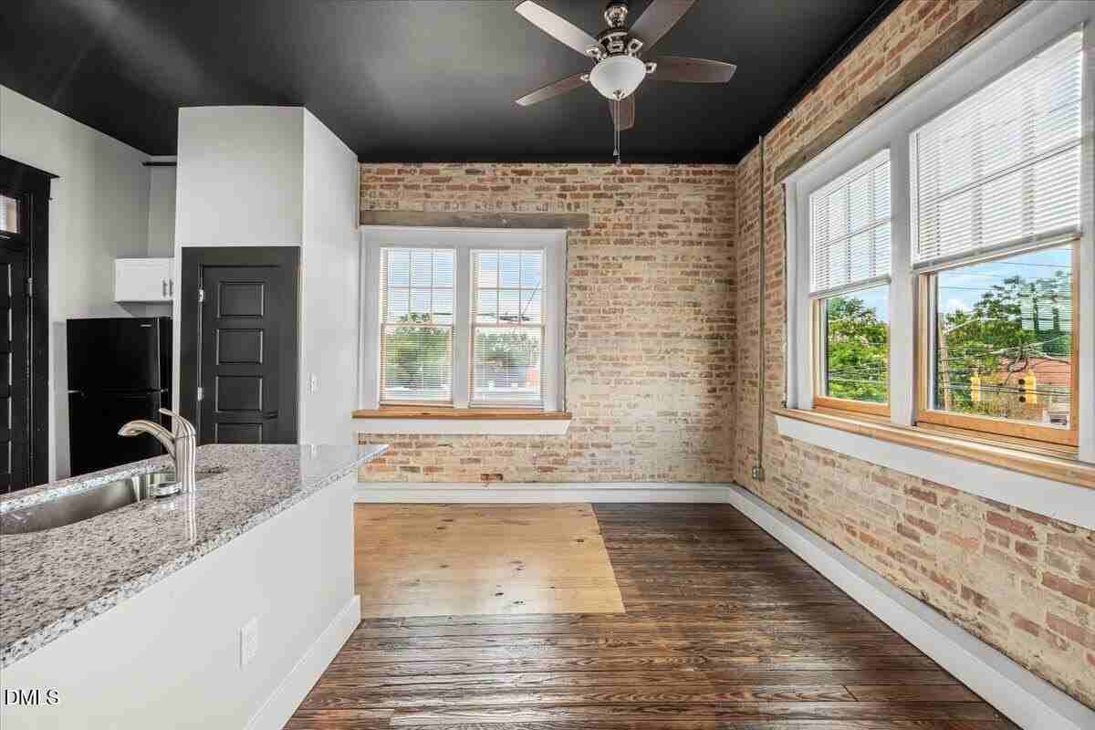 202 S Main St #211 - Photo 6 of 10