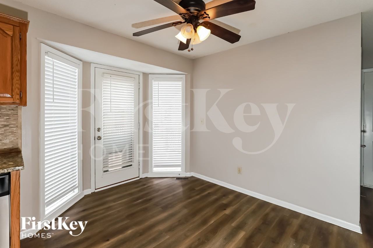 8618 Ne 72nd Ter - Photo 4 of 16