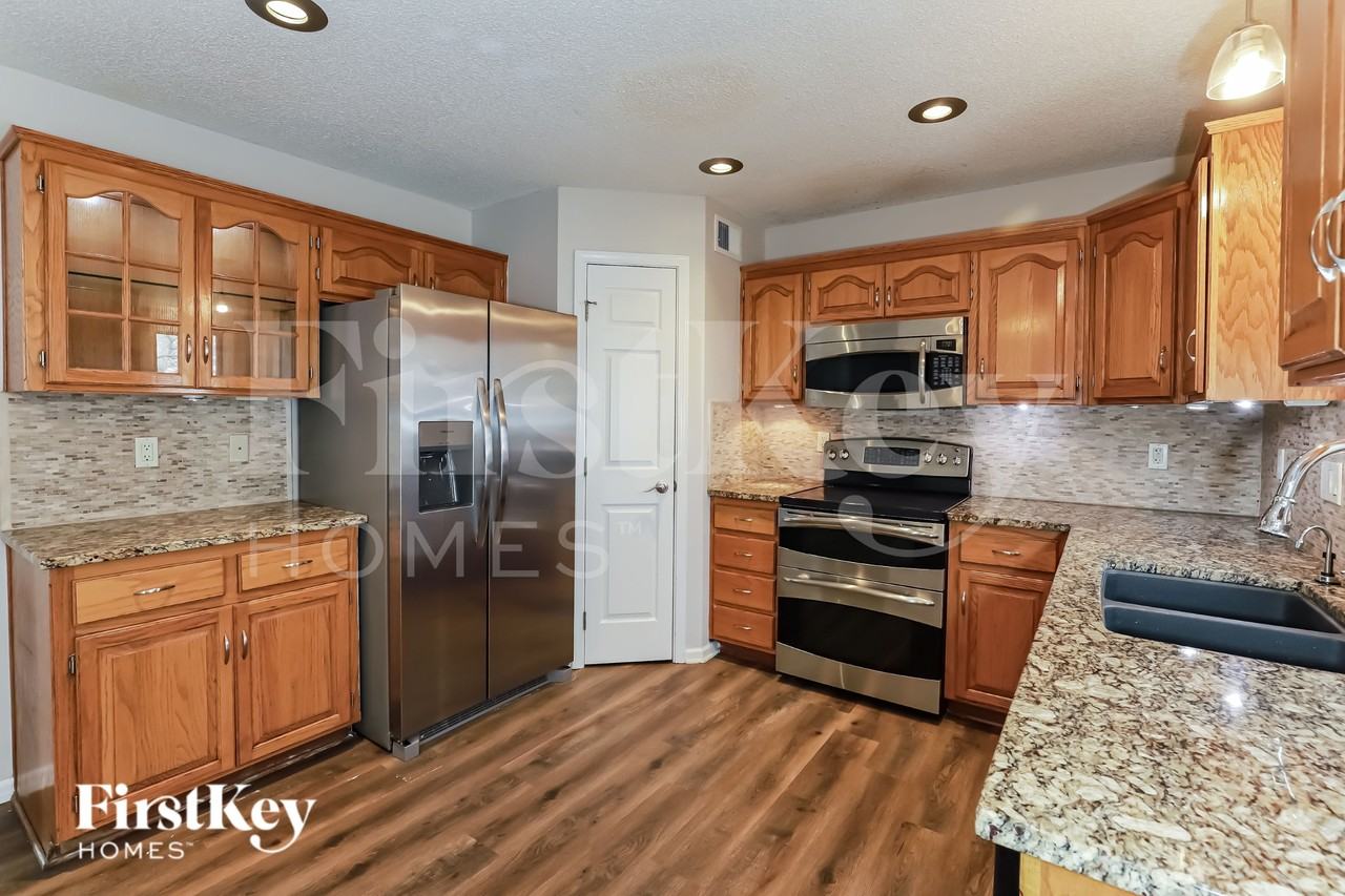 8618 Ne 72nd Ter - Photo 6 of 16
