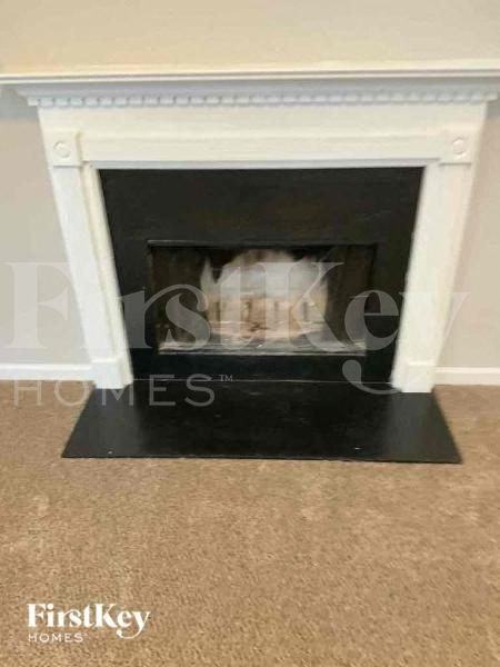 8520 Hightower Trl - Photo 2 of 10