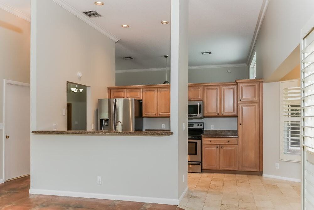 878 Sage Ave - Photo 5 of 14