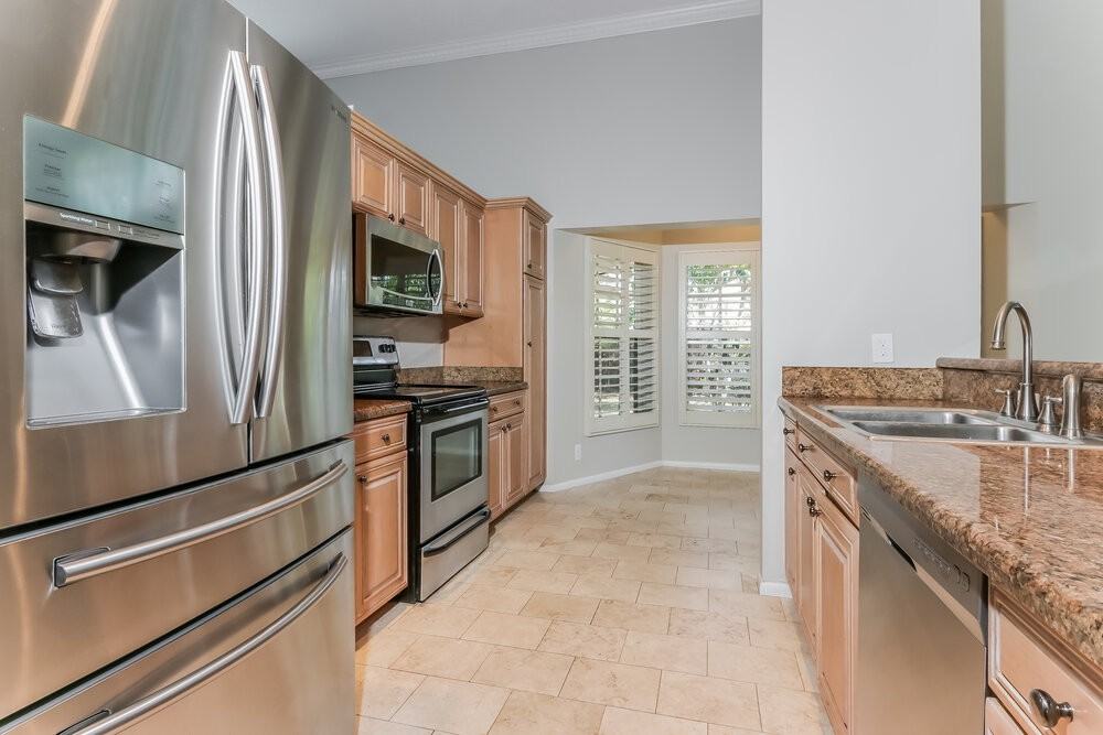 878 Sage Ave - Photo 6 of 14