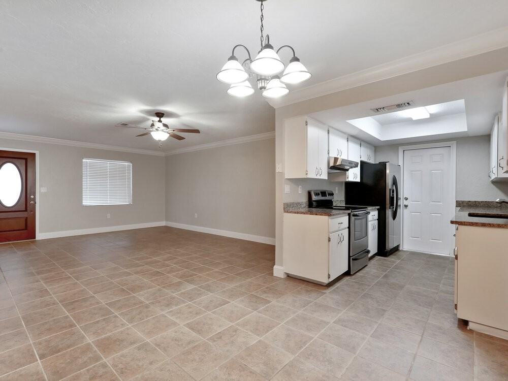 4134 Shady Oaks Ct - Photo 2 of 14