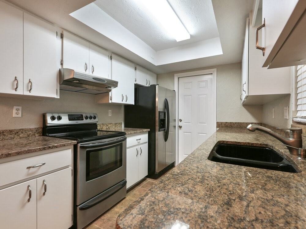 4134 Shady Oaks Ct - Photo 5 of 14