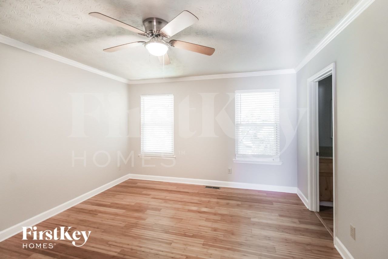 675 Woodcrest Manor Dr - Photo 7 of 16