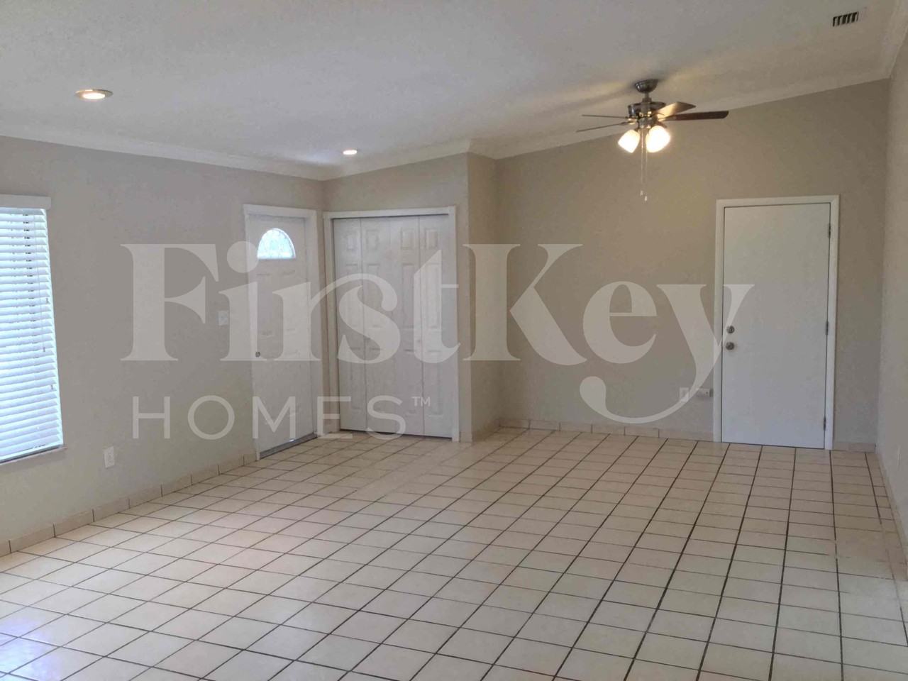 6671 Nwstreet - Photo 3 of 16