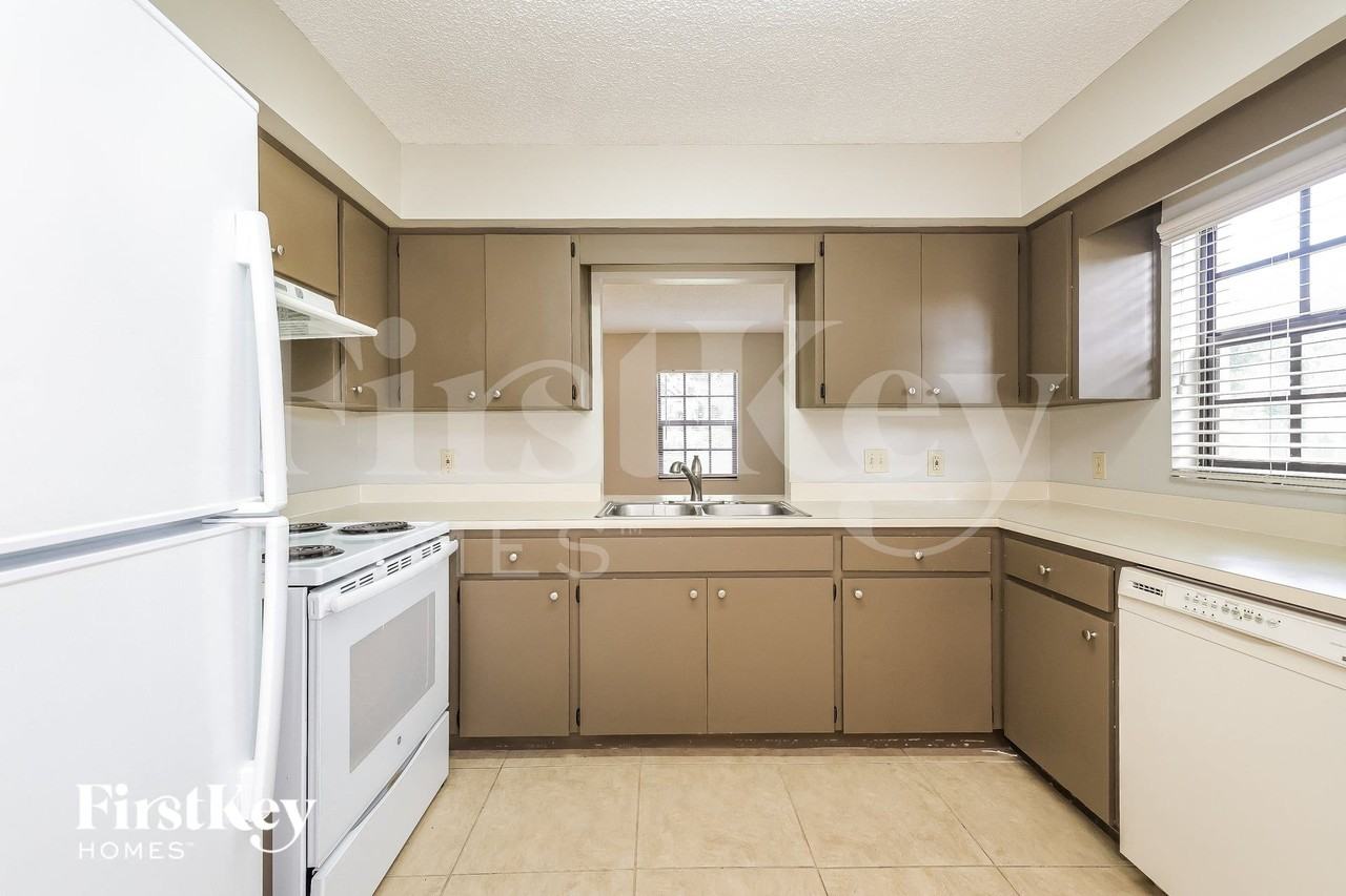 6341 Neamathla Dr - Photo 6 of 15