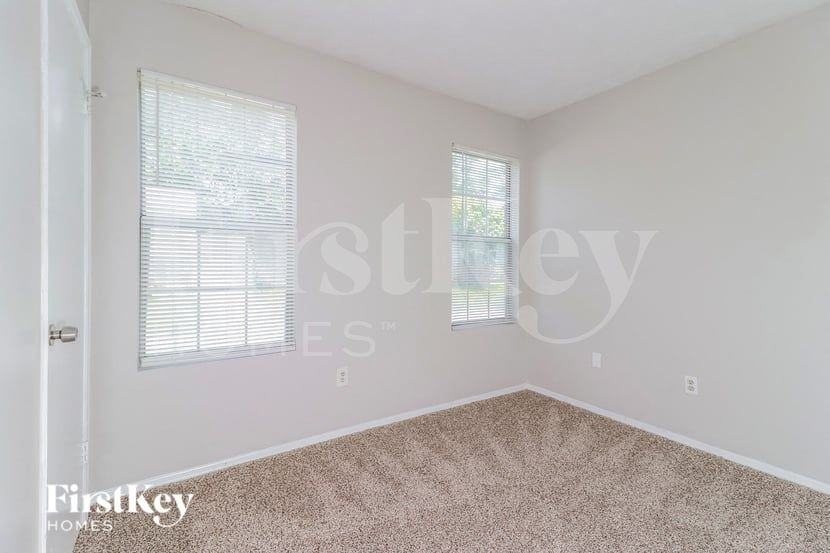 6166 Saint Charles Ct - Photo 7 of 16