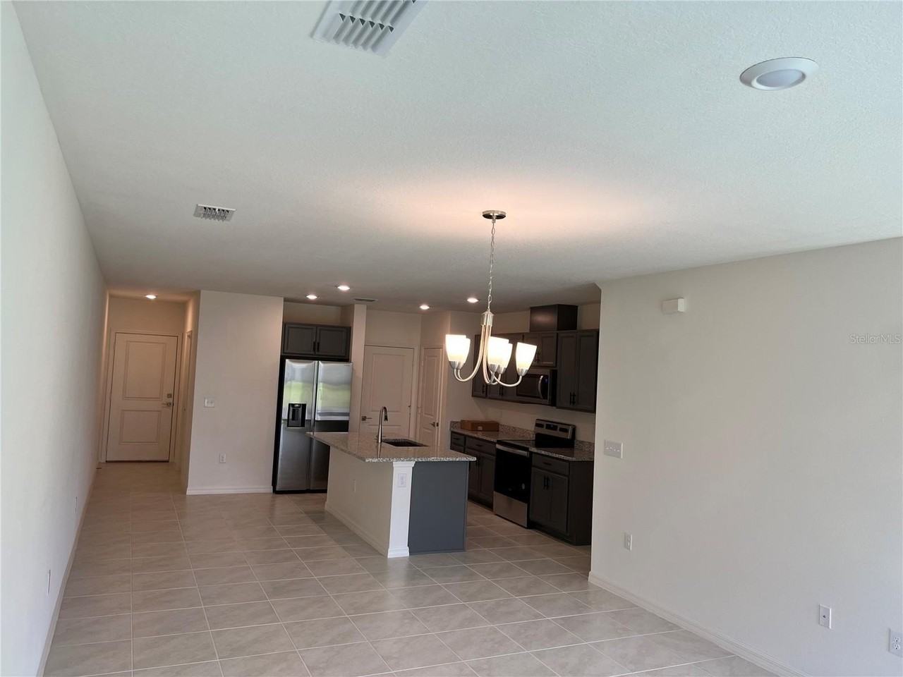 1595 Mirabella Cir - Photo 7 of 22
