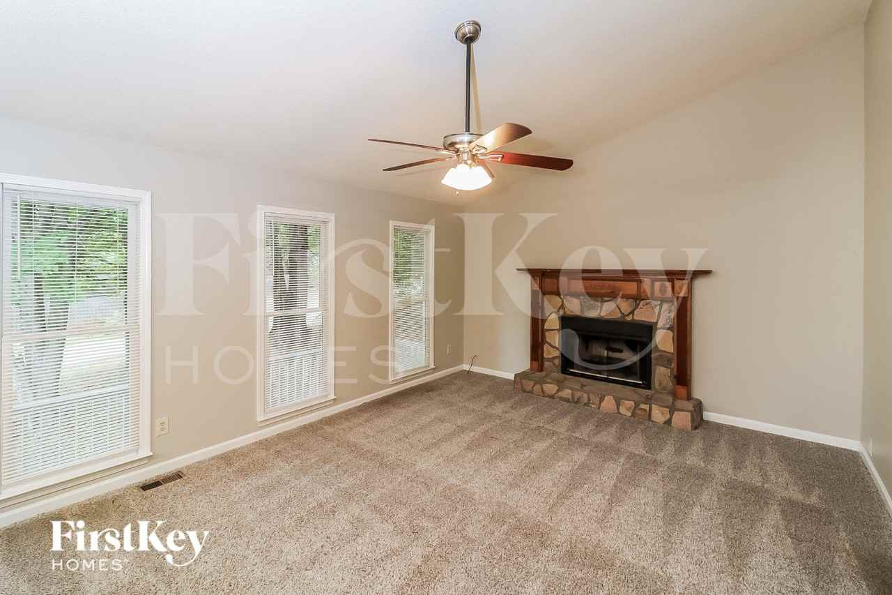 480 Holland Rd - Photo 3 of 16