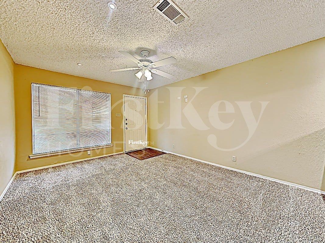 4428 Sahara Pl - Photo 4 of 16