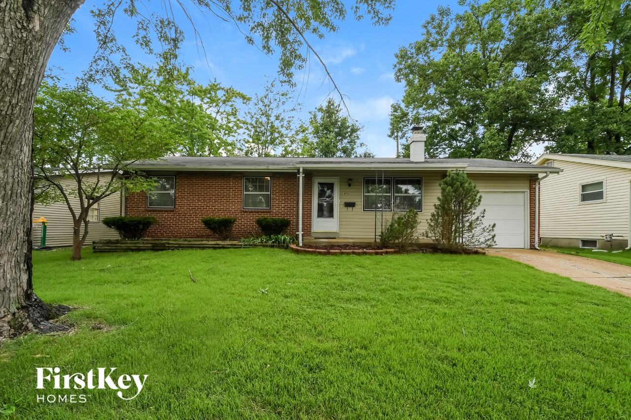 2725 Benne Dr - Photo 2 of 15