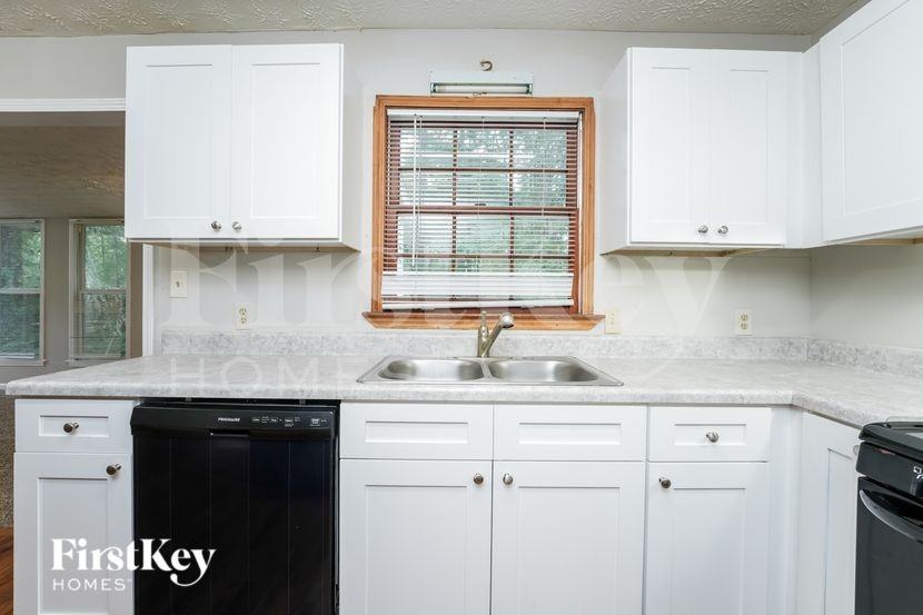 1872 Red Rose Ln - Photo 6 of 16