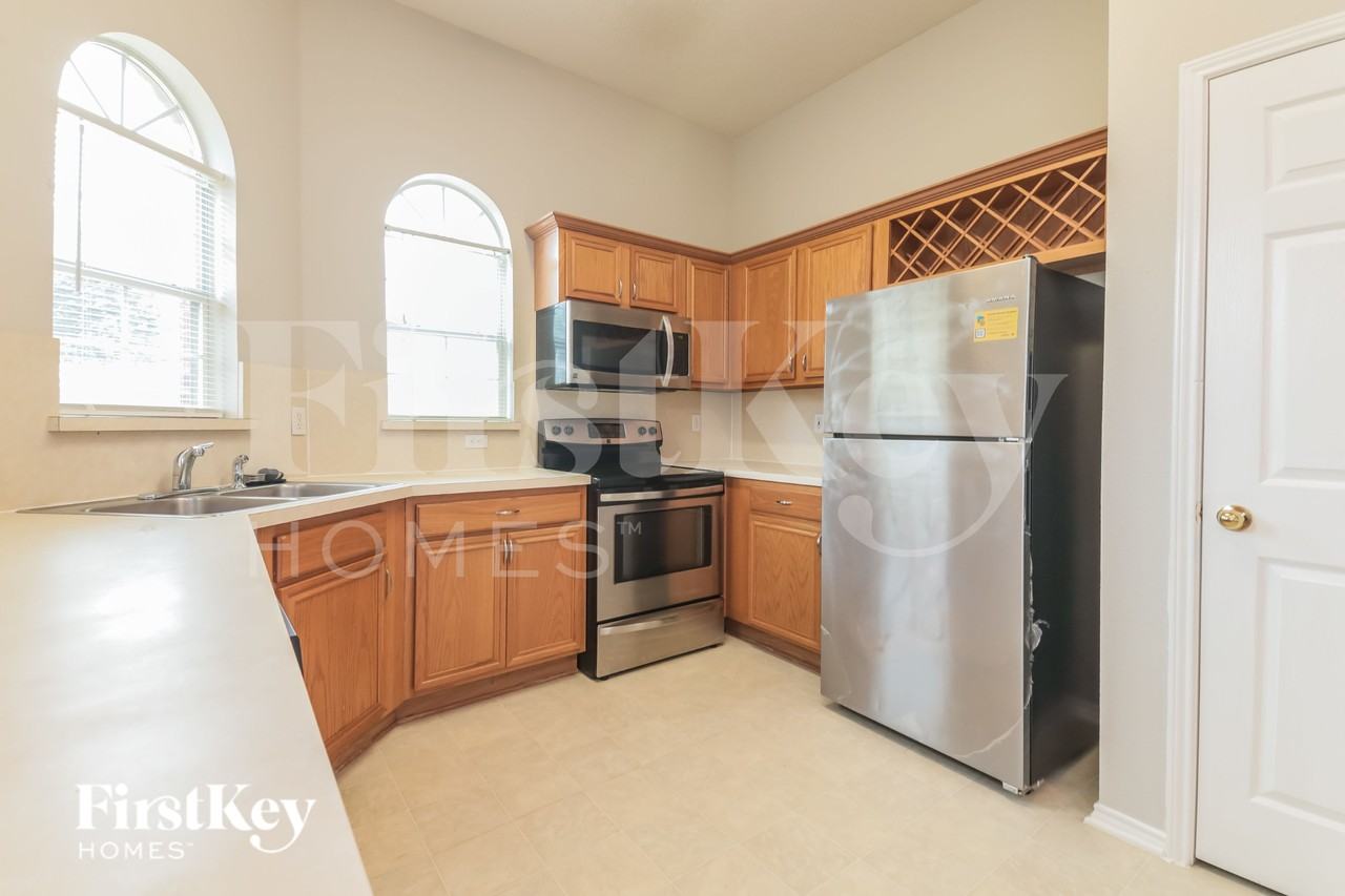 144 Pinion Ln - Photo 6 of 17