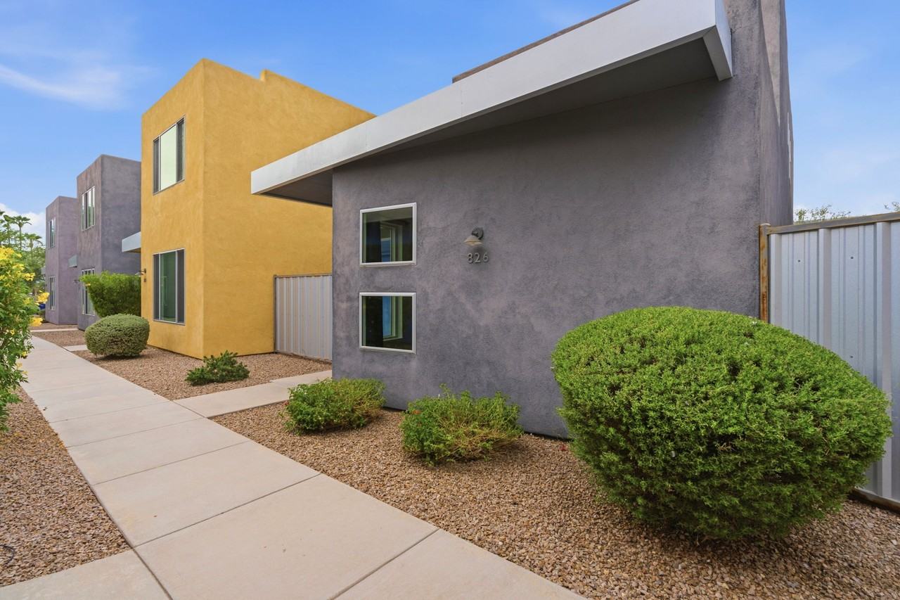 826 E Millenium Ct - Photo 4 of 40