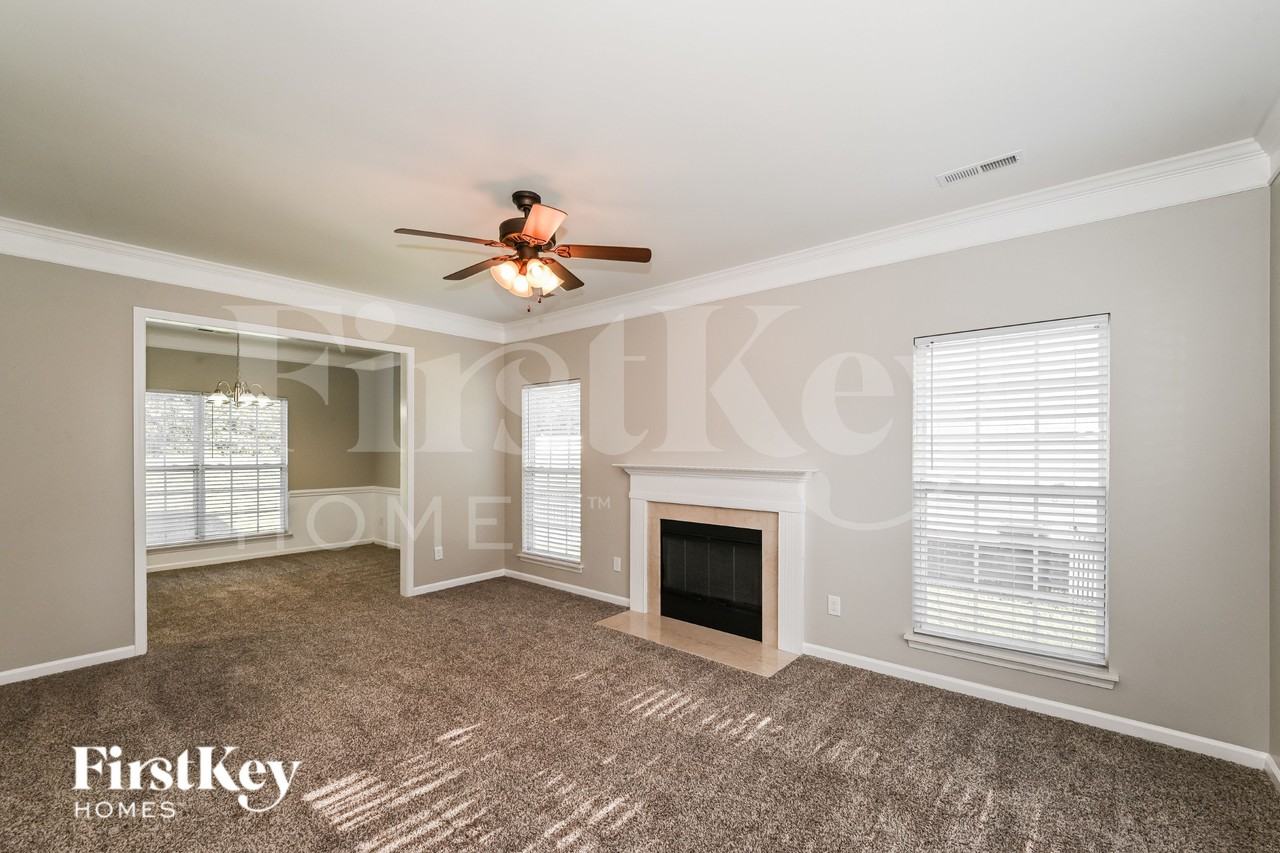 13224 Greycrest Dr - Photo 4 of 19