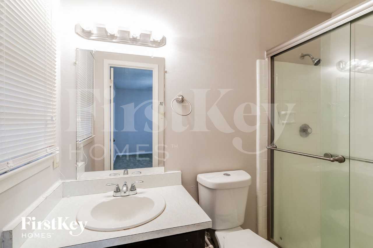1314 White Oak Ct Se - Photo 7 of 15