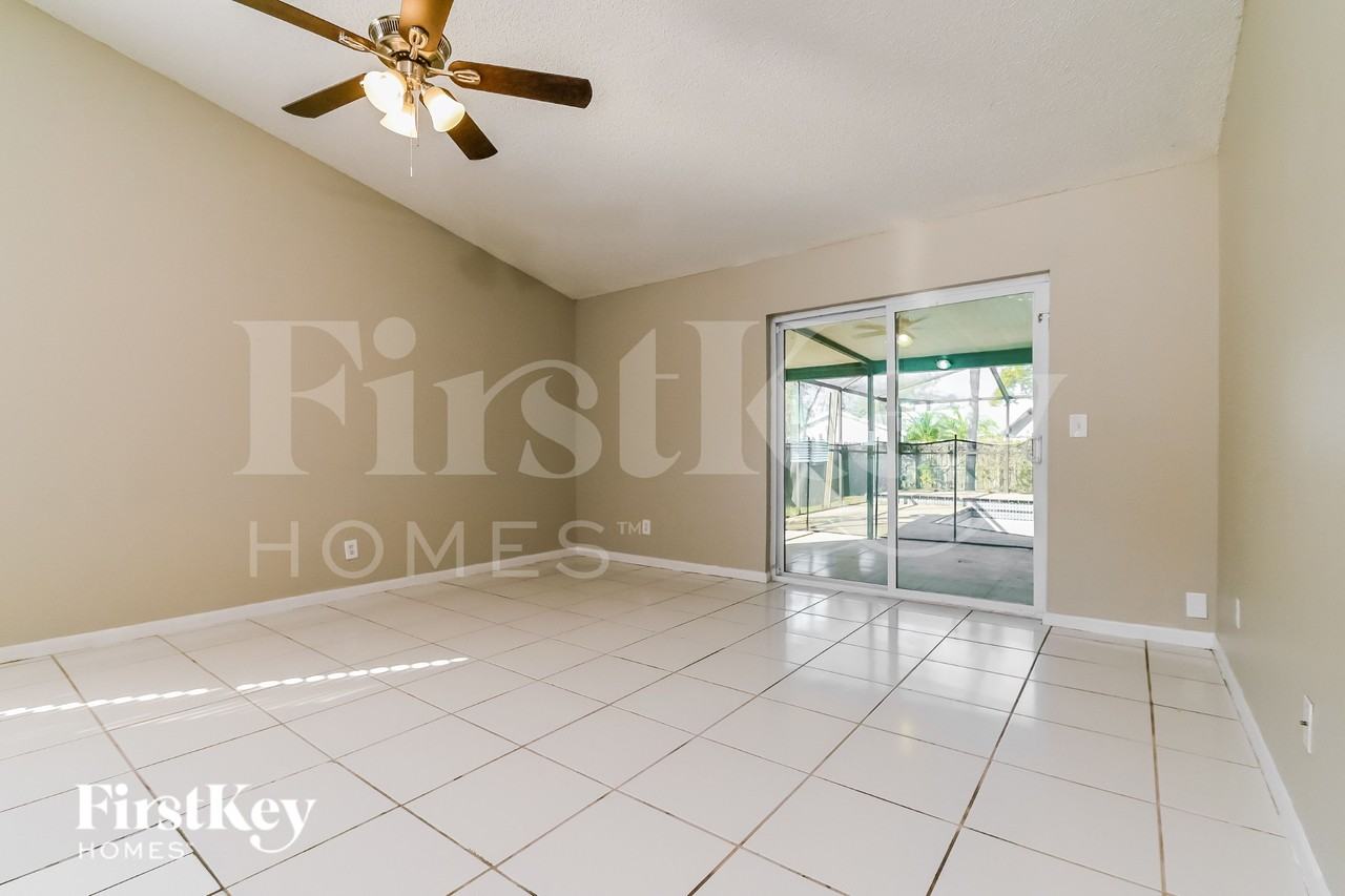 1310 Keel Pl - Photo 2 of 16